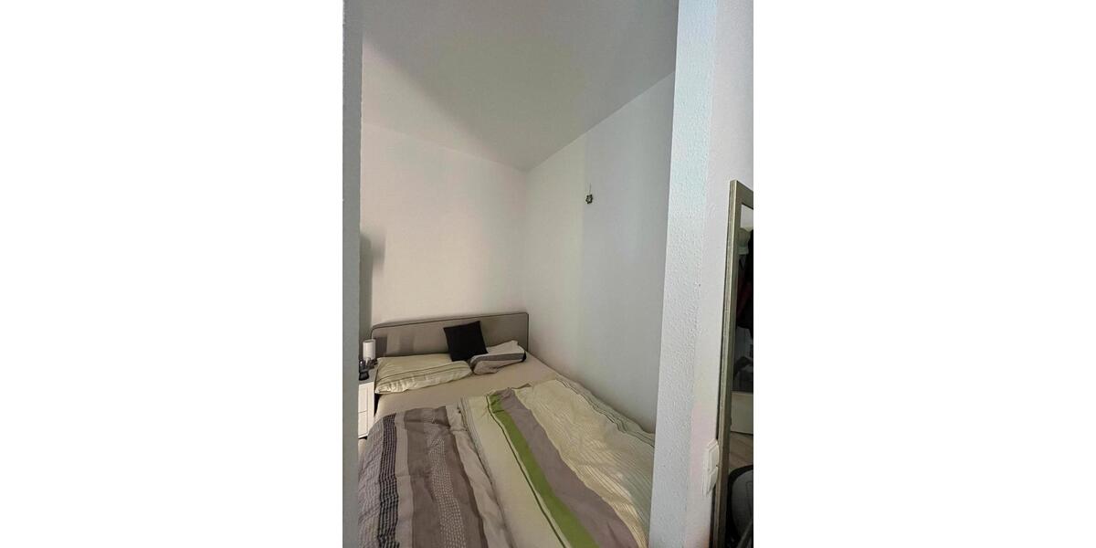 Erdgeschoßwohnung Frankfurt am Main Bockenheim - 1.5 Zimmer, 44 m&sup2;, 1.130&euro; | Angebot:26700000