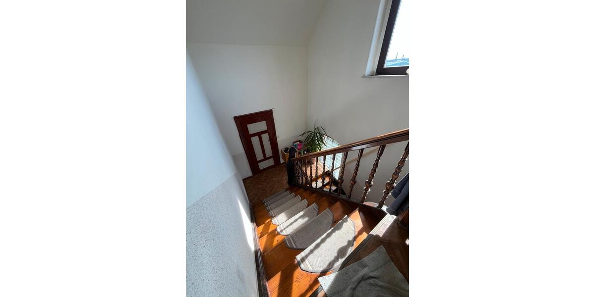 Dachgeschoßwohnung Frankenberg (Sachsen) - 4 Zimmer, 120 m&sup2;, 1.045&euro; | Angebot:26071742