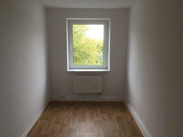 Etagenwohnung Lutherstadt Eisleben - 3 Zimmer, 59 m&sup2;, 384&euro; | Angebot:25739847