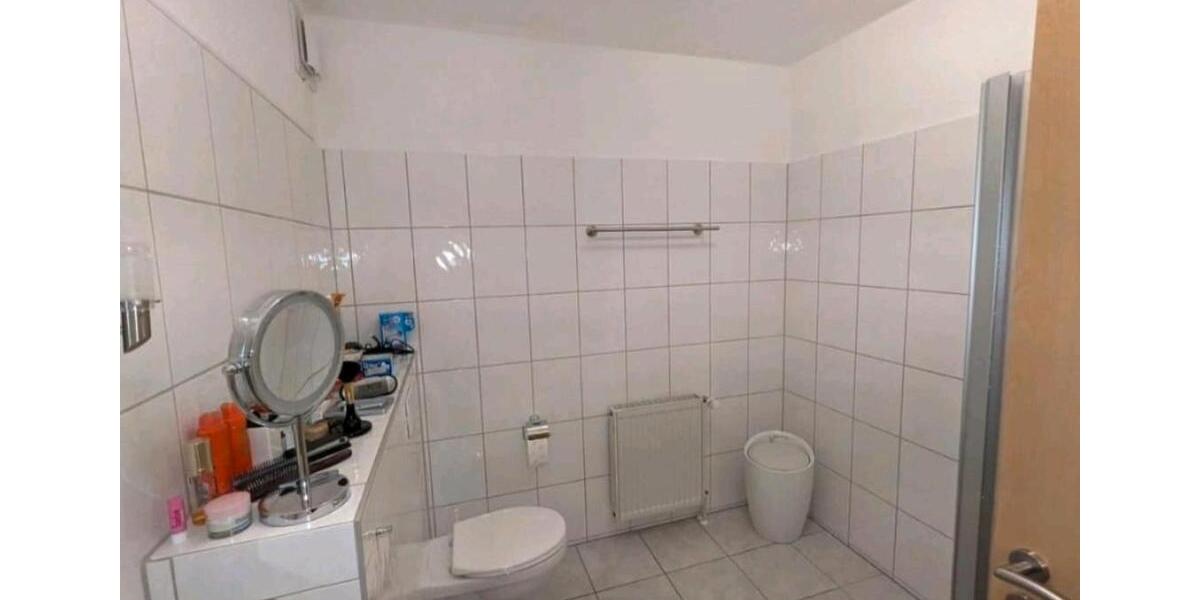 Erdgeschoßwohnung Leer (Ostfriesland) - 3 Zimmer, 90 m&sup2;, 1.080&euro; | Angebot:24831710