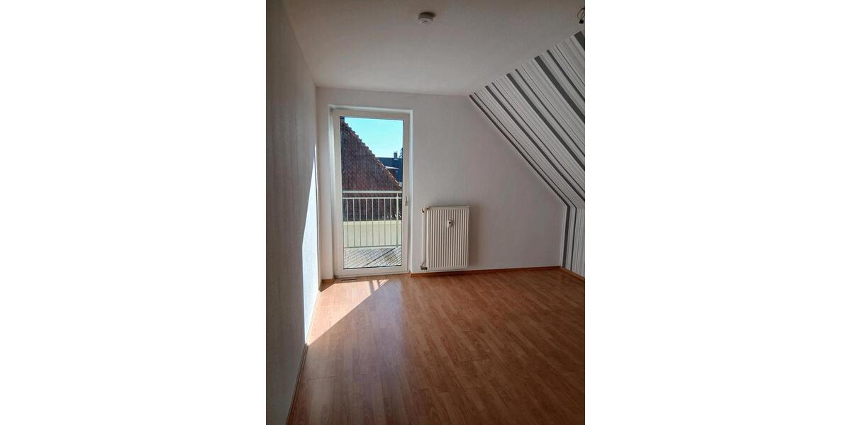 Wohnen auf Zeit Rinteln - 3 Zimmer, 13 m&sup2;, 450&euro; | Angebot:26234830