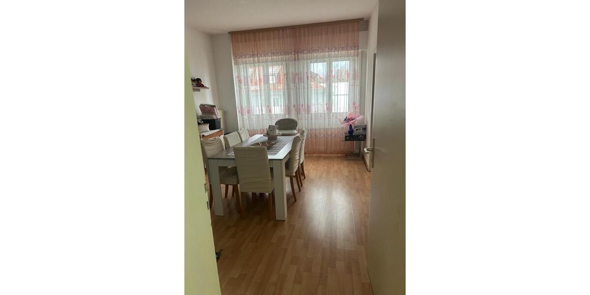 Etagenwohnung Aldingen - 5 Zimmer, 119 m&sup2;, 1.180&euro; | Angebot:26393598