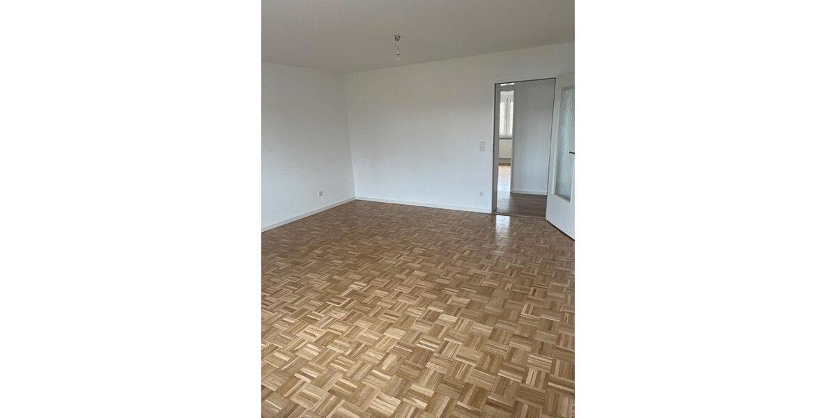Etagenwohnung Regensburg Das Dörnberg - 4 Zimmer, 102 m&sup2;, 1.390&euro; | Angebot:26249079