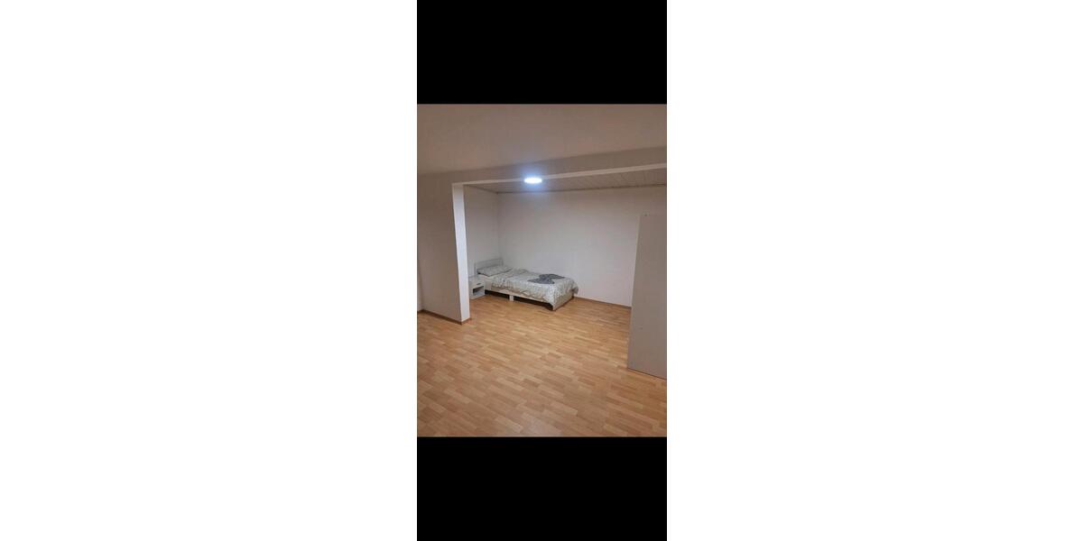 Wohnen auf Zeit Hechingen - 5 Zimmer, 20 m&sup2;, 600&euro; | Angebot:26212602