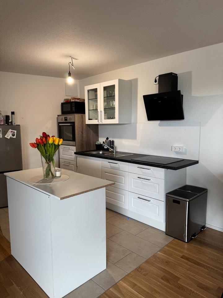 Nachmieter ab August: Helle 3,5 Zimmer-Wohung mit 92m² & Terrasse