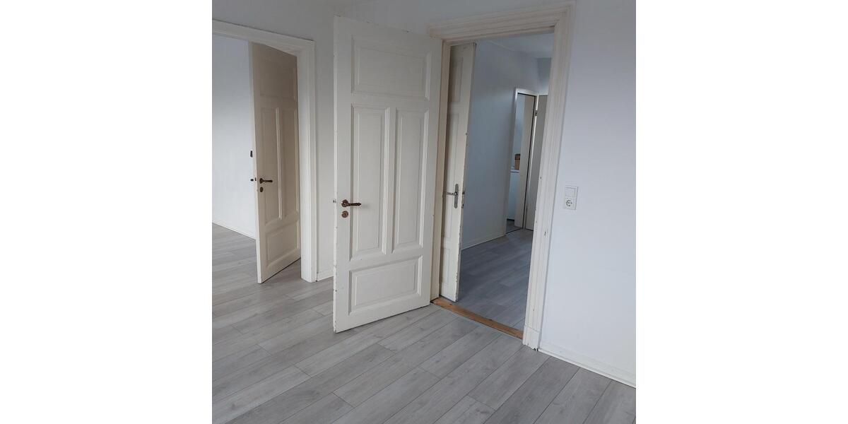 Dachgeschoßwohnung Flensburg - 2 Zimmer, 45 m&sup2;, 495&euro; | Angebot:26115820