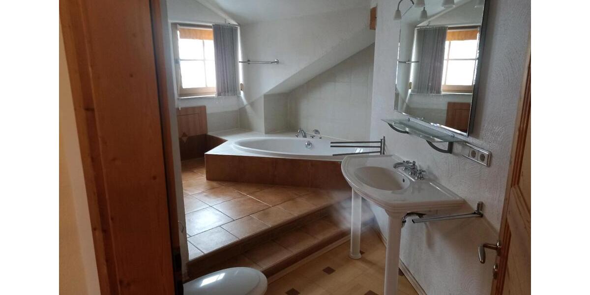 115 m² Dachgeschosswohnung mit Fernblick in Perlesreut zimmer