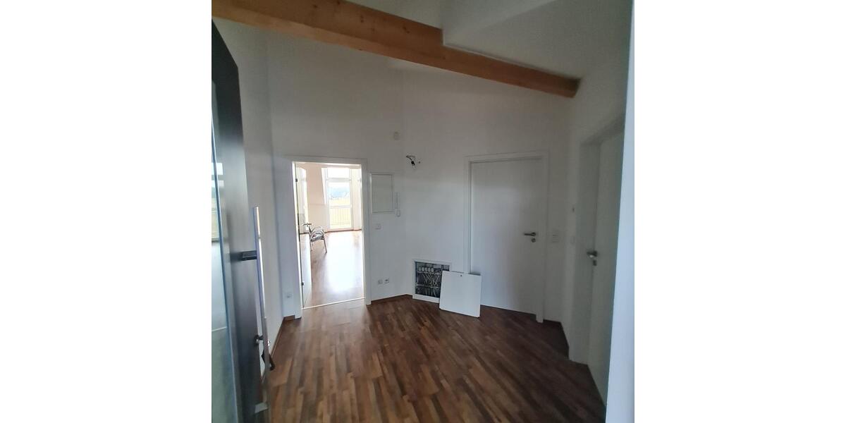 Dachgeschoßwohnung Haselbachtal - 1 Zimmer, 67 m&sup2;, 536&euro; | Angebot:25407275