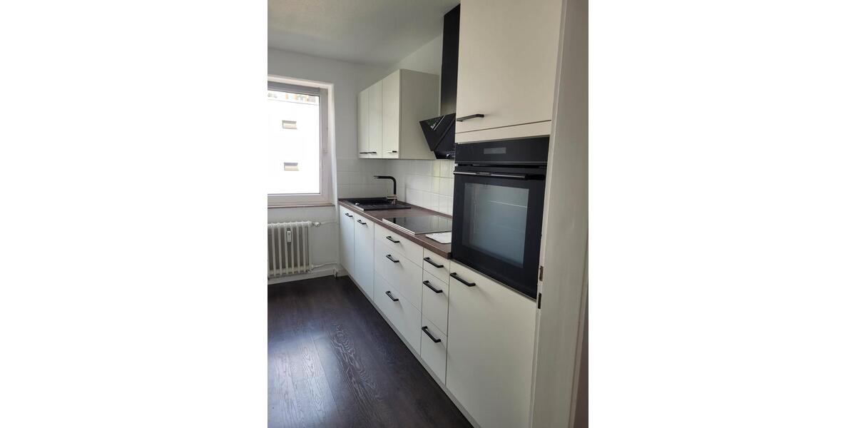 Etagenwohnung Duisburg - 2 Zimmer, 67 m&sup2;, 670&euro; | Angebot:26395405