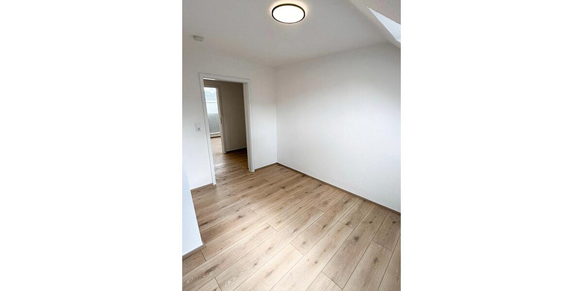 Dachgeschoßwohnung Wickede (Ruhr) - 3 Zimmer, 55 m&sup2;, 695&euro; | Angebot:26534182