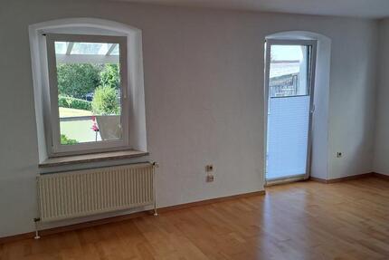 Wohnung Konradsreuth - 2 Zimmer, 67 m&sup2;, 400&euro; | Angebot:25639200