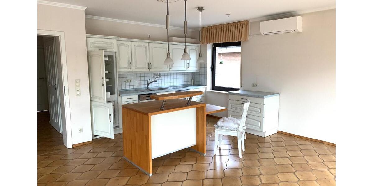 Etagenwohnung Bergheim - 3 Zimmer, 115 m&sup2;, 1.150&euro; | Angebot:26131925