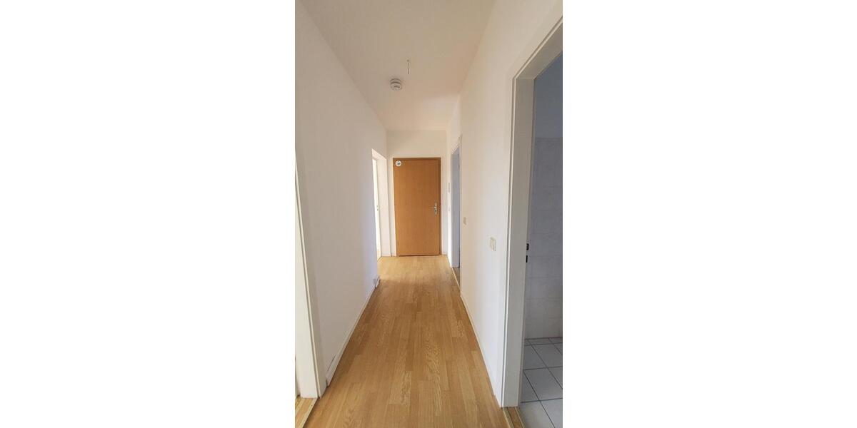 Etagenwohnung Genthin - 3 Zimmer, 61 m&sup2;, 375&euro; | Angebot:25714362