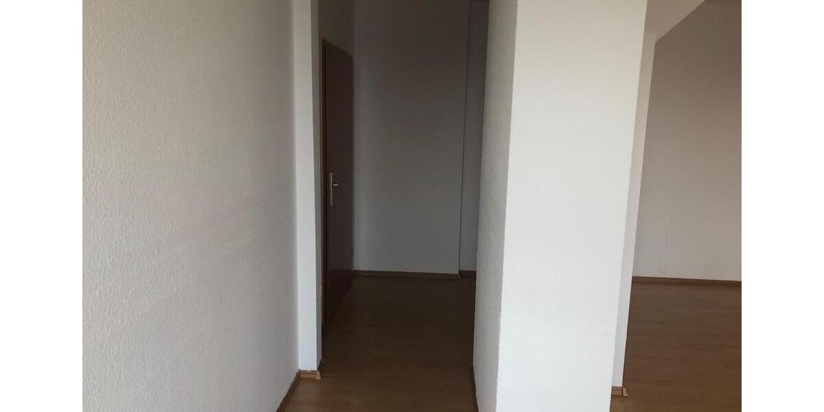 Dachgeschoßwohnung Bitterfeld-Wolfen Bitterfeld - 2 Zimmer, 42 m&sup2;, 300&euro; | Angebot:26419945