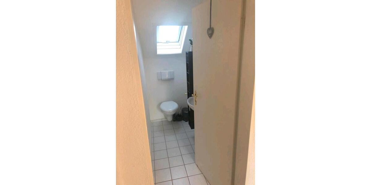 Dachgeschoßwohnung Burladingen - 4.5 Zimmer, 90 m&sup2;, 790&euro; | Angebot:24677388