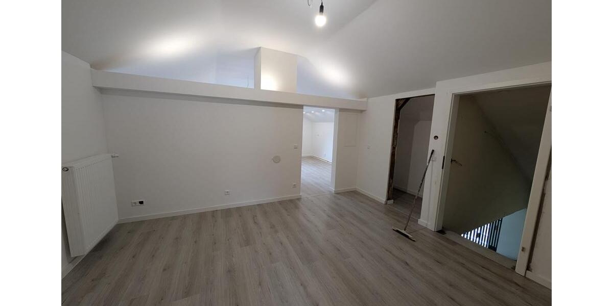 Dachgeschoßwohnung Eberbach - 2 Zimmer, 68 m&sup2;, 680&euro; | Angebot:25804692