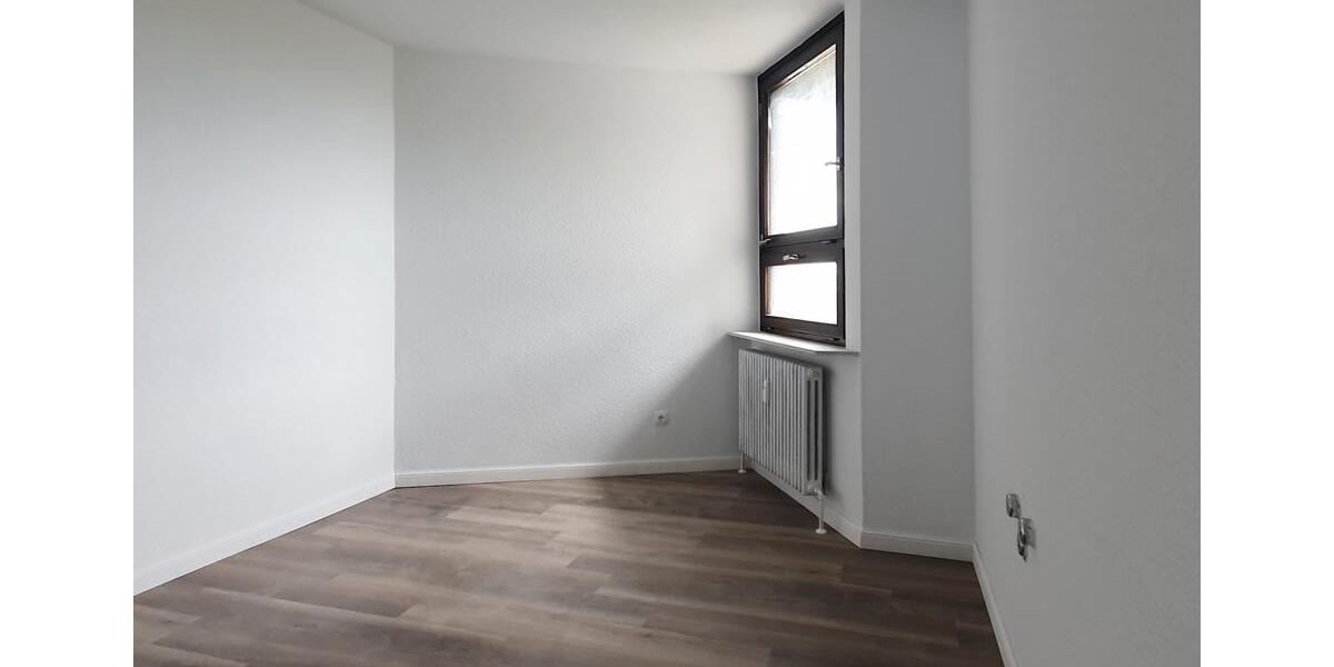 Etagenwohnung Mannheim Käfertal - 4 Zimmer, 103 m&sup2;, 1.055&euro; | Angebot:25961008