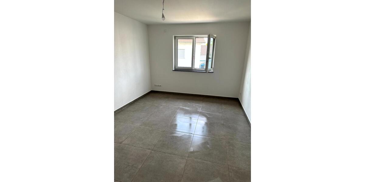 Etagenwohnung Eichendorf - 2 Zimmer, 67 m&sup2;, 740&euro; | Angebot:26631627