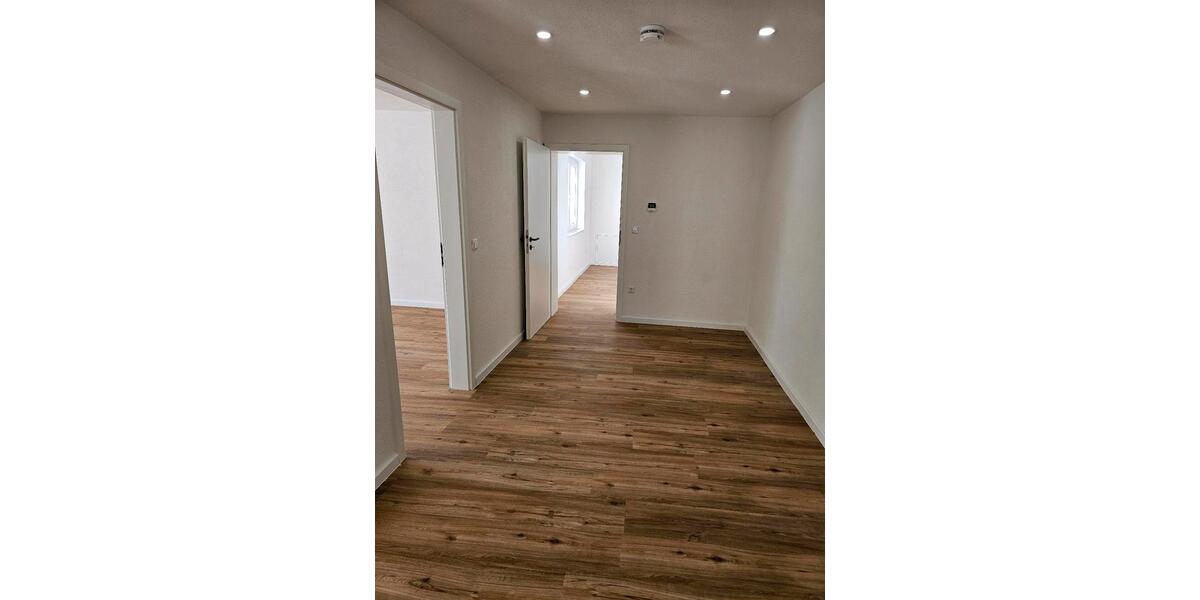 Etagenwohnung Neckarbischofsheim - 3 Zimmer, 75 m&sup2;, 750&euro; | Angebot:26048783