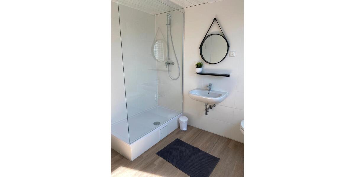 Wohnen auf Zeit Selbitz - 4 Zimmer, 130 m&sup2;, 24&euro; | Angebot:22032018