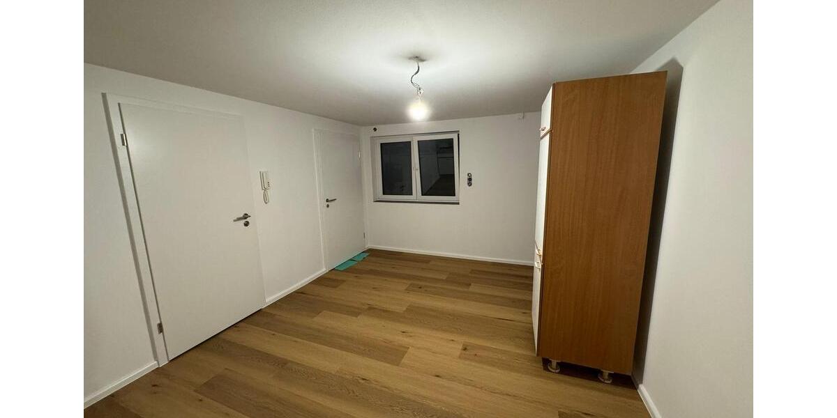 Mayen: Moderne 3-Zimmer-Souterrainwohnung (101 m²) mit Einbauküche und Stellplatz 3 zimmer