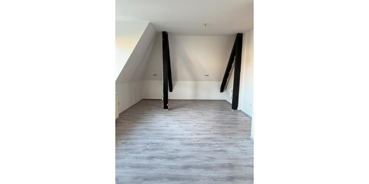 Dachgeschoßwohnung Raguhn-Jeßnitz Jeßnitz - 2 Zimmer, 50 m&sup2;, 325&euro; | Angebot:26447877