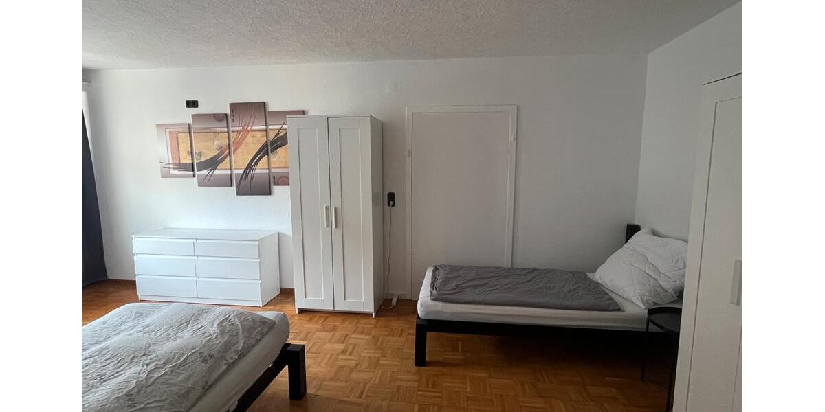 Wohnen auf Zeit Gladenbach - 7 Zimmer, 250 m&sup2;, 26&euro; | Angebot:26301746