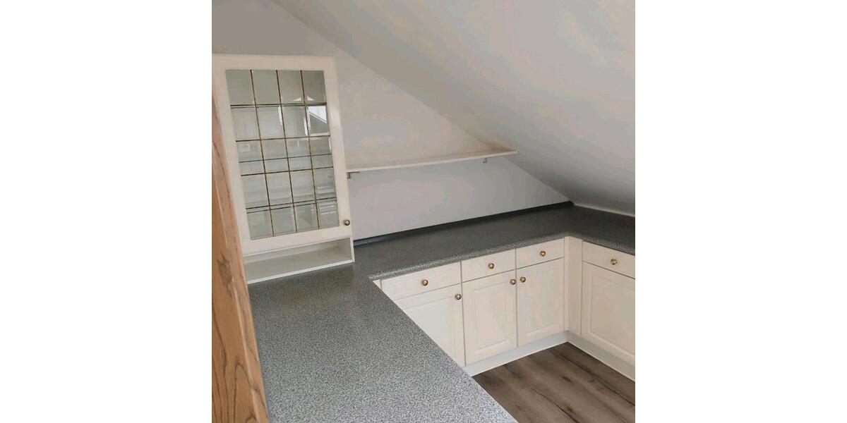 Dachgeschoßwohnung Eberdingen - 3.5 Zimmer, 64 m&sup2;, 640&euro; | Angebot:26374167