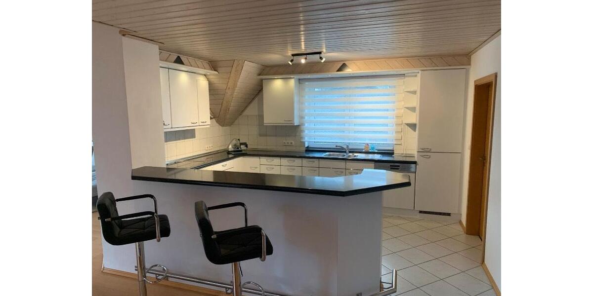 Dachgeschoßwohnung Linnich - 4 Zimmer, 123 m&sup2;, 1.450&euro; | Angebot:26697906