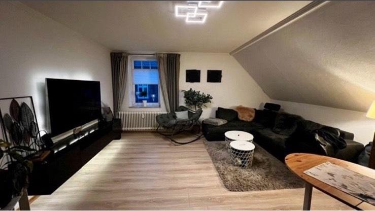 Etagenwohnung Erfde - 2 Zimmer, 90 m&sup2;, 750&euro; | Angebot:25822354