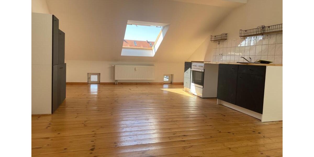 Dachgeschoßwohnung Neuruppin - 1.5 Zimmer, 60 m&sup2;, 539&euro; | Angebot:25996186