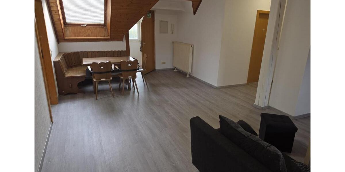 Dachgeschoßwohnung Kusel - 4 Zimmer, 85 m&sup2;, 2.500&euro; | Angebot:25899500