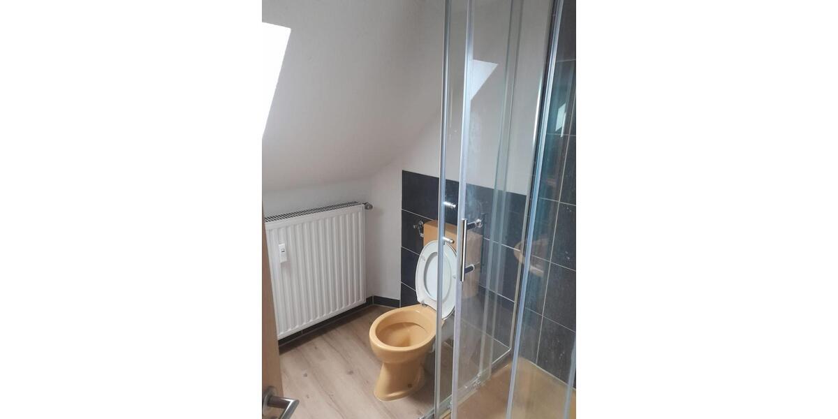 Dachgeschoßwohnung Beltheim - 3 Zimmer, 80 m&sup2;, 600&euro; | Angebot:24396830