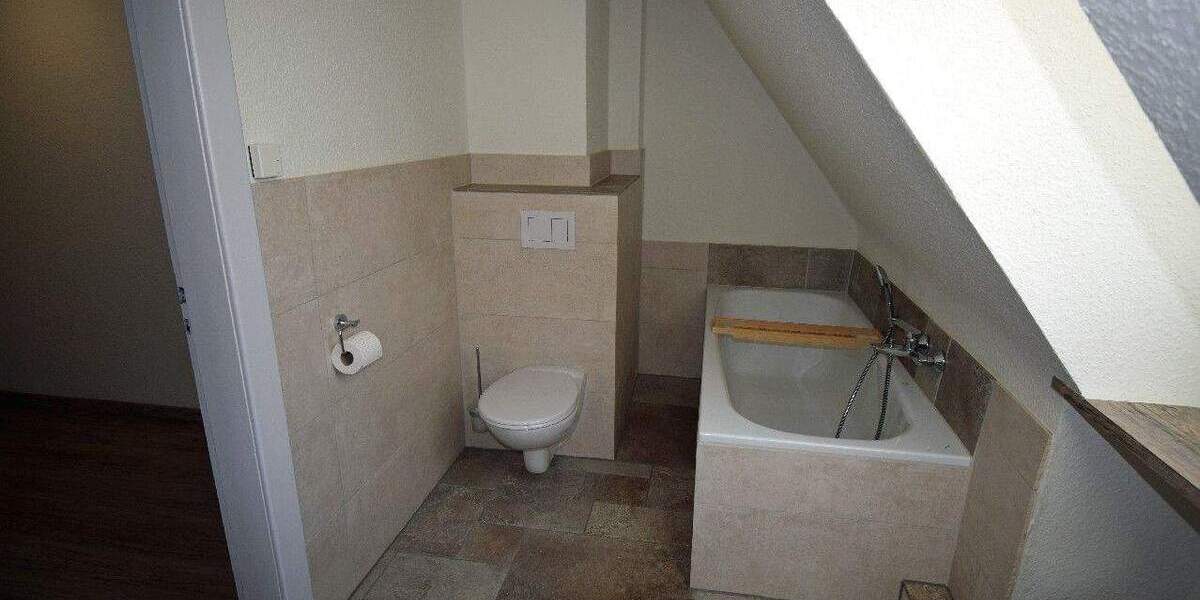 Helles, großzügiges Familienhaus mit großem Garten in attraktiver Wohnlage von 41334 Nettetal 8 zimmer