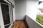 3- Zi. DG Wohnung mit 2 Balkonen und Garage