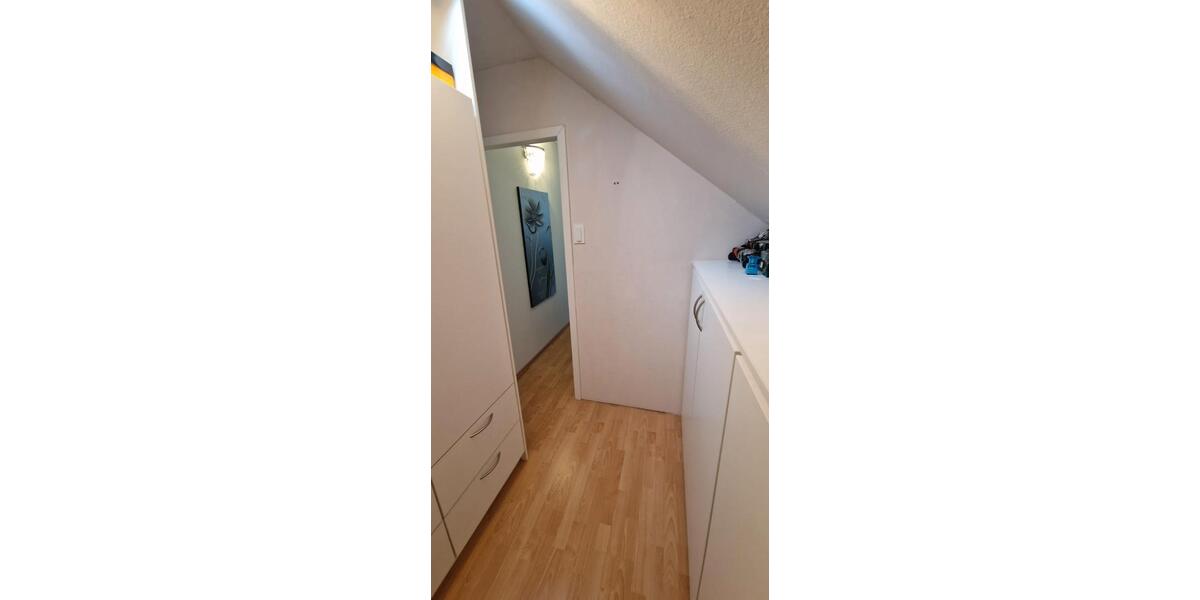 Etagenwohnung Gummersbach Berstig Süd - 2 Zimmer, 90 m&sup2;, 590&euro; | Angebot:26615573