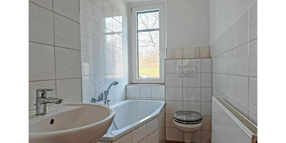 Erdgeschoßwohnung Frankenberg (Sachsen) - 4 Zimmer, 65 m&sup2;, 357&euro; | Angebot:25783838