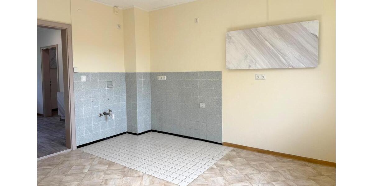 Frisch renoviert – Ihr neues Zuhause: 4-Zimmer-Wohnung mit Balkon 4 zimmer