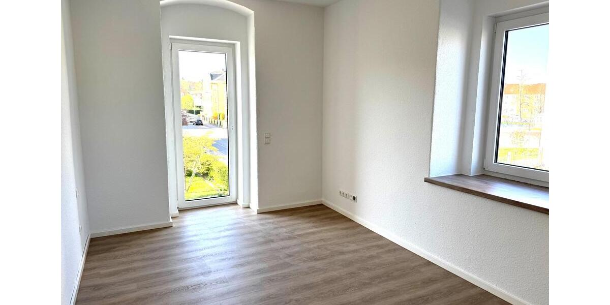 Große, familienfreundliche 4-Raumwohnungen in frisch saniertem Mehrfamilienhaus! 4 zimmer