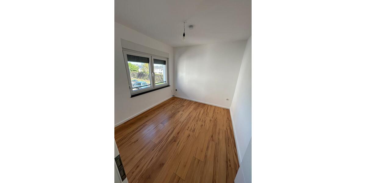 Maisonettenwohnung Sankt Augustin - 6 Zimmer, 140 m&sup2;, 1.600&euro; | Angebot:26659129