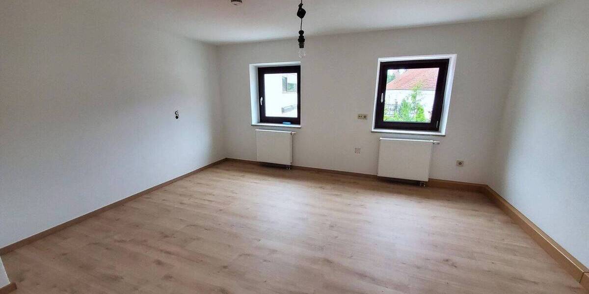 Etagenwohnung Rennertshofen Hatzenhofen - 3 Zimmer, 92 m&sup2;, 750&euro; | Angebot:26805153