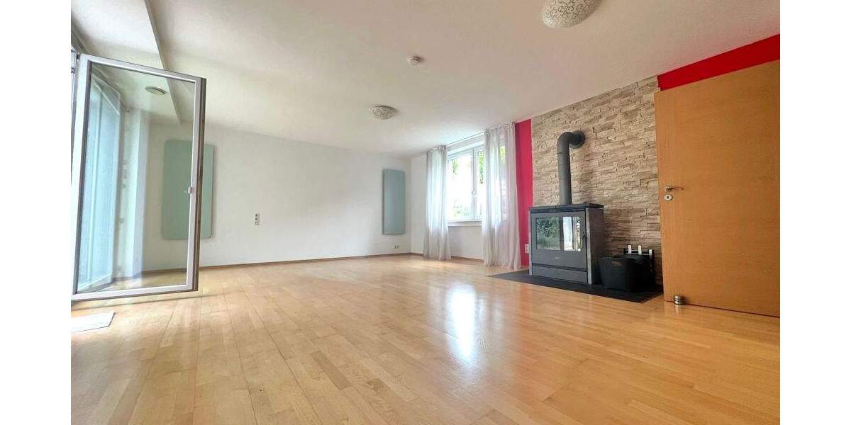 Modern sanierte 5-Zi.-Wohnung mit herrlichem Garten 5 zimmer