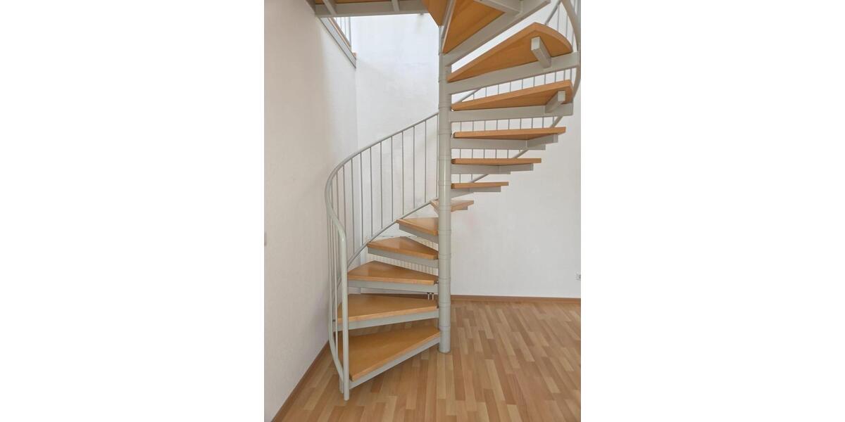 Helle 3,5-Zimmer Galerie Wohnung mit Süd-Balkon in Ludwigsburg 3.5 zimmer