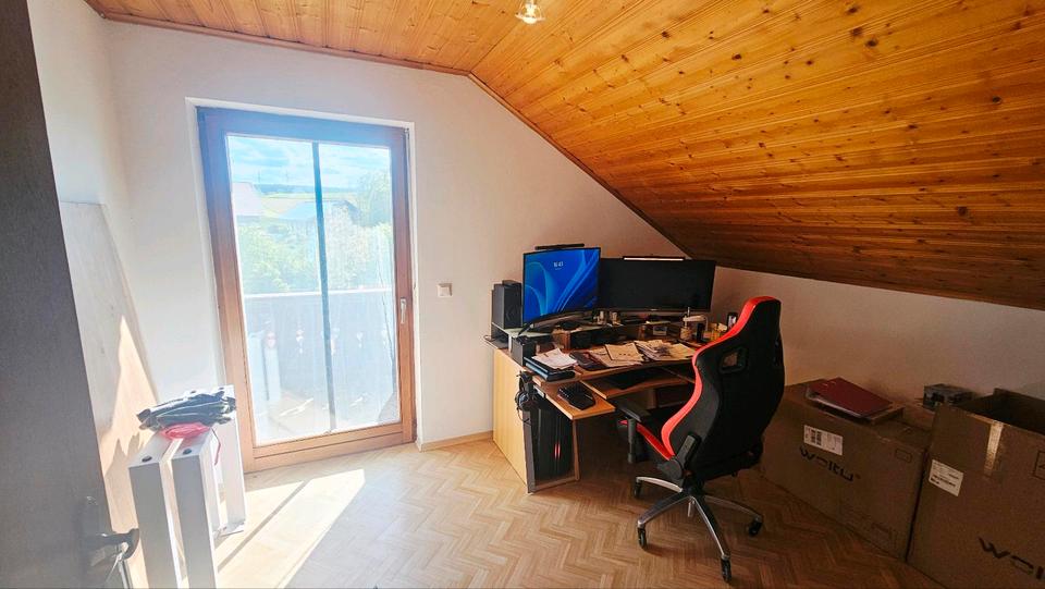Dachgeschoßwohnung Mallersdorf-Pfaffenberg Pfaffenberg - 3.5 Zimmer, 120 m&sup2;, 800&euro; | Angebot:26624053