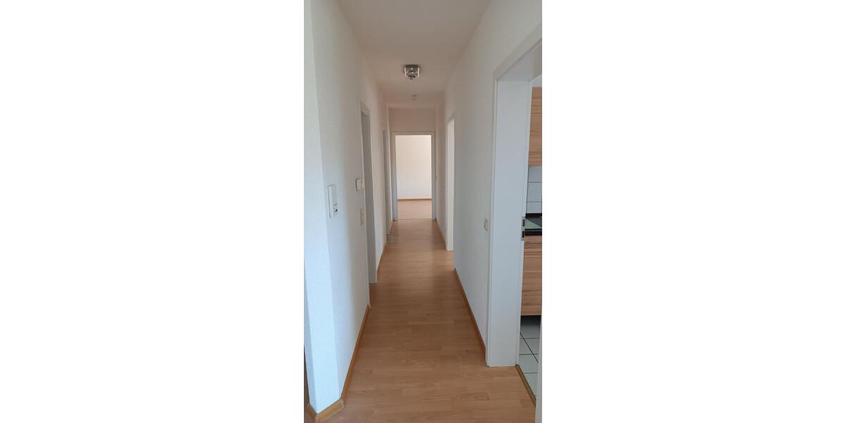 Etagenwohnung Bexbach - 3 Zimmer, 78 m&sup2;, 680&euro; | Angebot:24828392