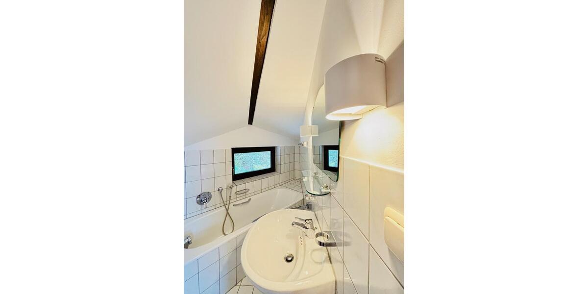 Wohnen auf Zeit Frechen - 2 Zimmer, 26 m&sup2;, 681&euro; | Angebot:25804567