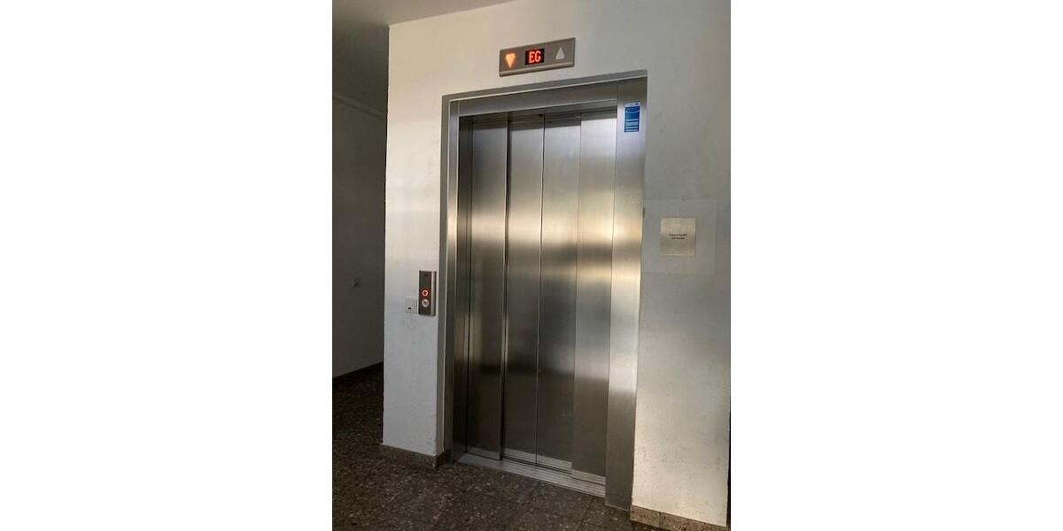 Etagenwohnung Düsseldorf Stadtbezirk 9 - 1 Zimmer, 39 m&sup2;, 411&euro; | Angebot:26633936