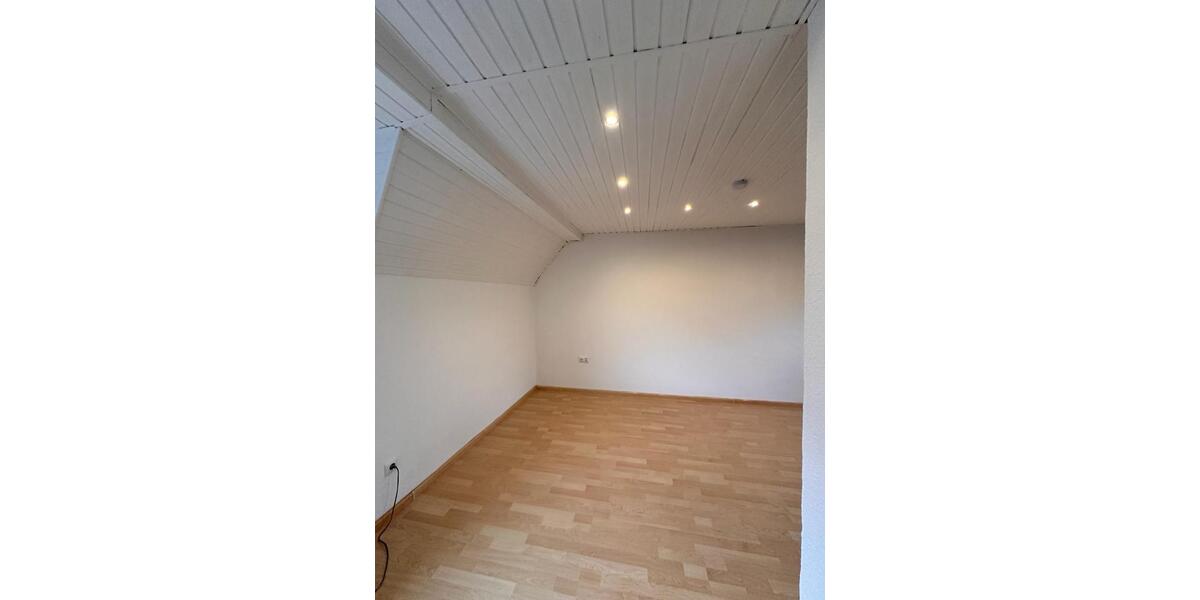 Etagenwohnung Duisburg Duisburg-Mitte - 1 Zimmer, 34 m&sup2;, 680&euro; | Angebot:26648913