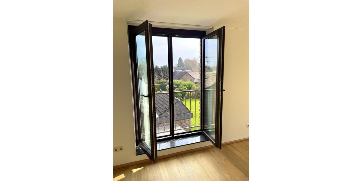 Exklusive Penthousewohnung mit Balkon und Blick ins Grüne - 97m2 3 zimmer