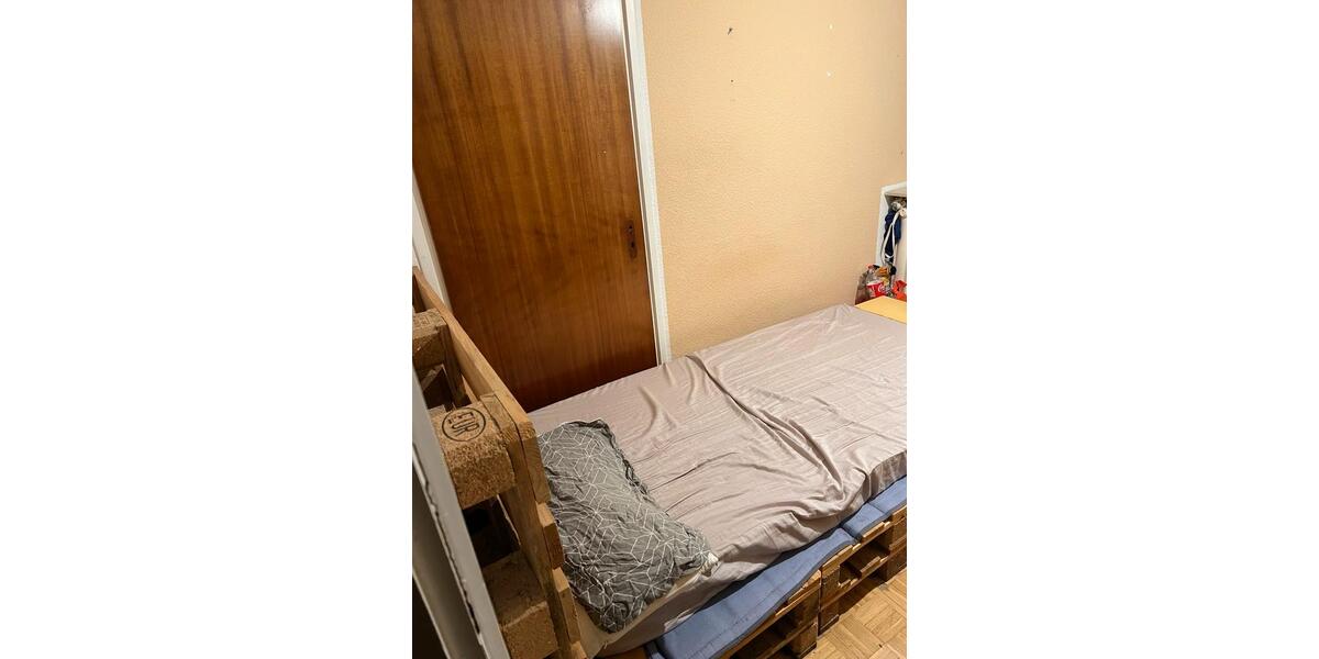 Wohnen auf Zeit Coburg - 1 Zimmer, 14 m&sup2;, 325&euro; | Angebot:26285394